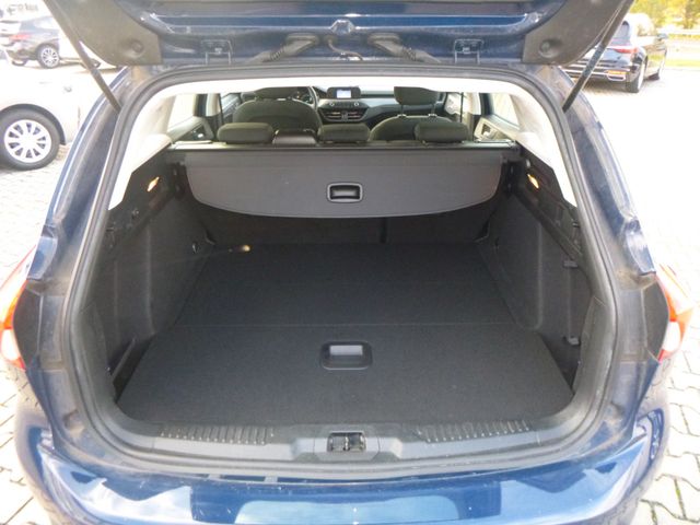 Fahrzeugabbildung Ford Focus Turnier Trend >52.290KM/Sitzheizung/PDC<