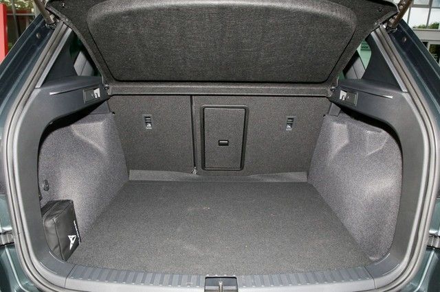 Fahrzeugabbildung SEAT Ateca VZ 4Drive PANO AHK