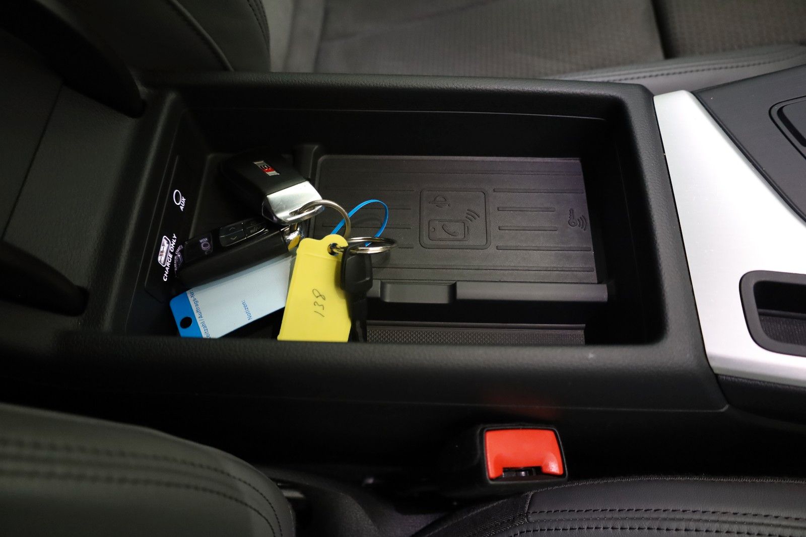 Fahrzeugabbildung Audi S4 Avant 3.0 TFSI quattro TLeder,Navi,Kamera,AHK