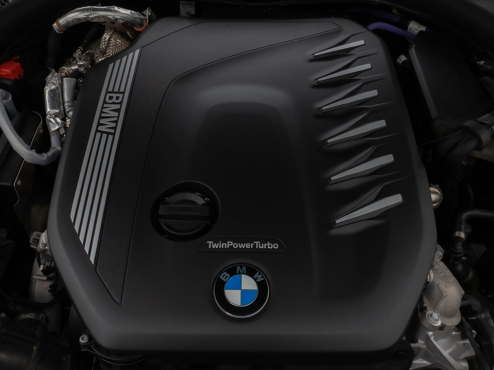 Fahrzeugabbildung BMW 530d xD M Sport Pro Kamera Laser HUD HiFi DAB