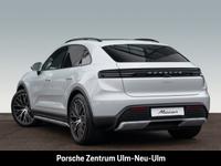 Porsche Macan Surround View BOSE Luftfederung 21-Zoll