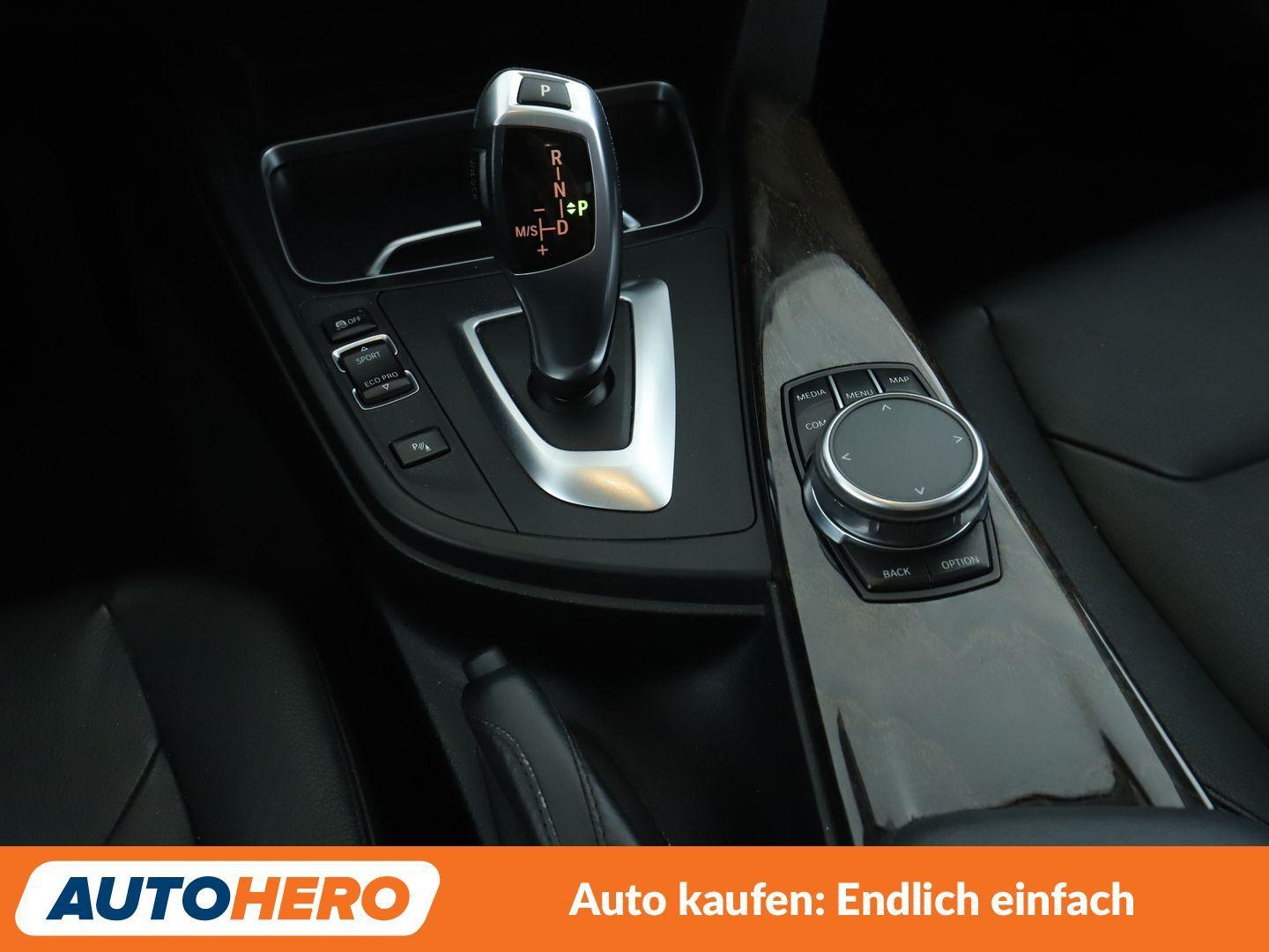 BMW 320i Luxury Line Aut.*NAVI*LED*TEMPO*PDC*SHZ*