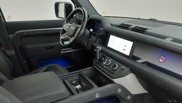 Land-Rover Defender - 10