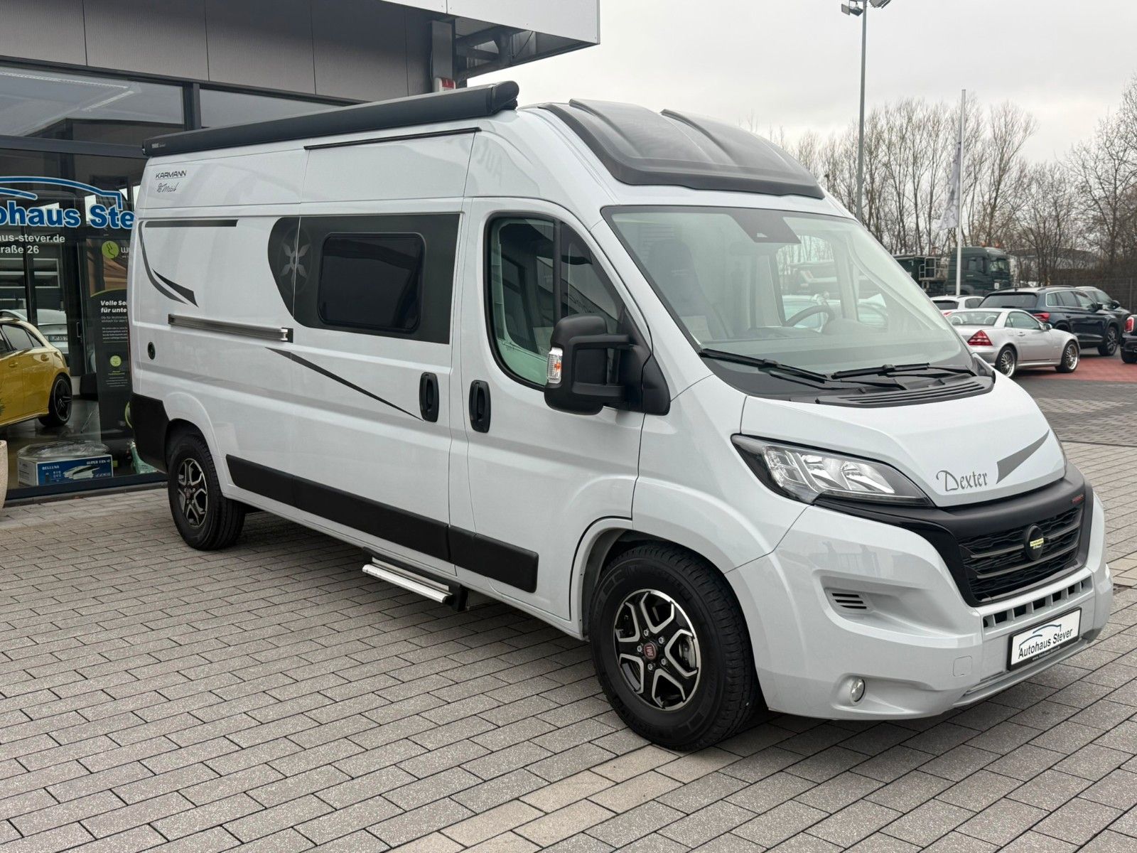 Fahrzeugabbildung Karmann Dexter DE 600 Automatik  160 PS