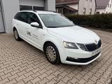 Skoda Octavia Combi Drive I Navi I EU6 I Facelift - gebrauchte Skoda Octavia mit Facelift