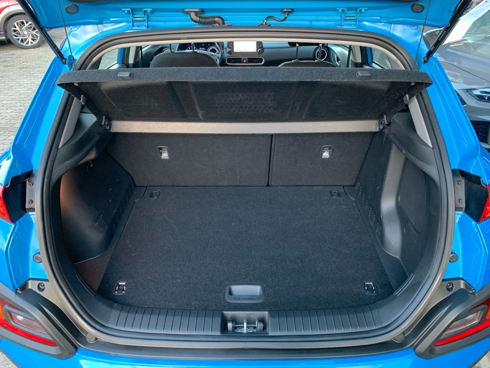 Fahrzeugabbildung Hyundai KONA 1.6 T-GDI 7-DCT Trend 4WD Navi 1Hd