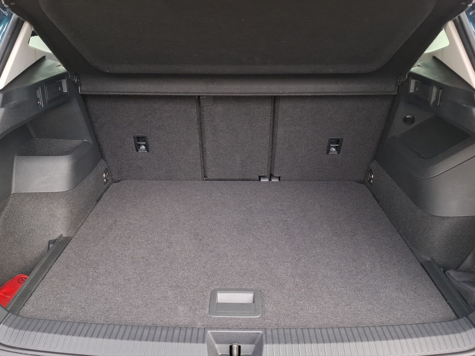 Fahrzeugabbildung Volkswagen Tiguan eTSI Goal LED AHK Navi AID ACC RFK SHZ