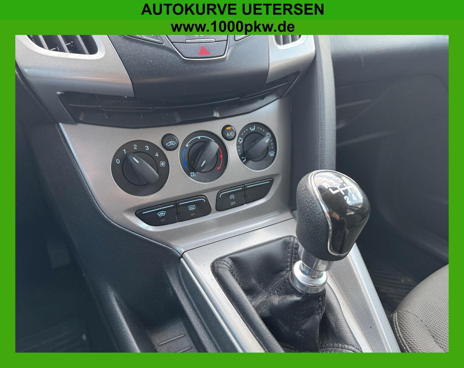 Ford Focus 2011 — photo 16