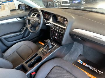 MYAUTOCENTER – Gebraucht- und Jahreswagen mit Werkstattservice in Pfaffenhofen Audi A4 Avant Attraction *BI-XENON*KLIMAAUTOM*ALLRAD*