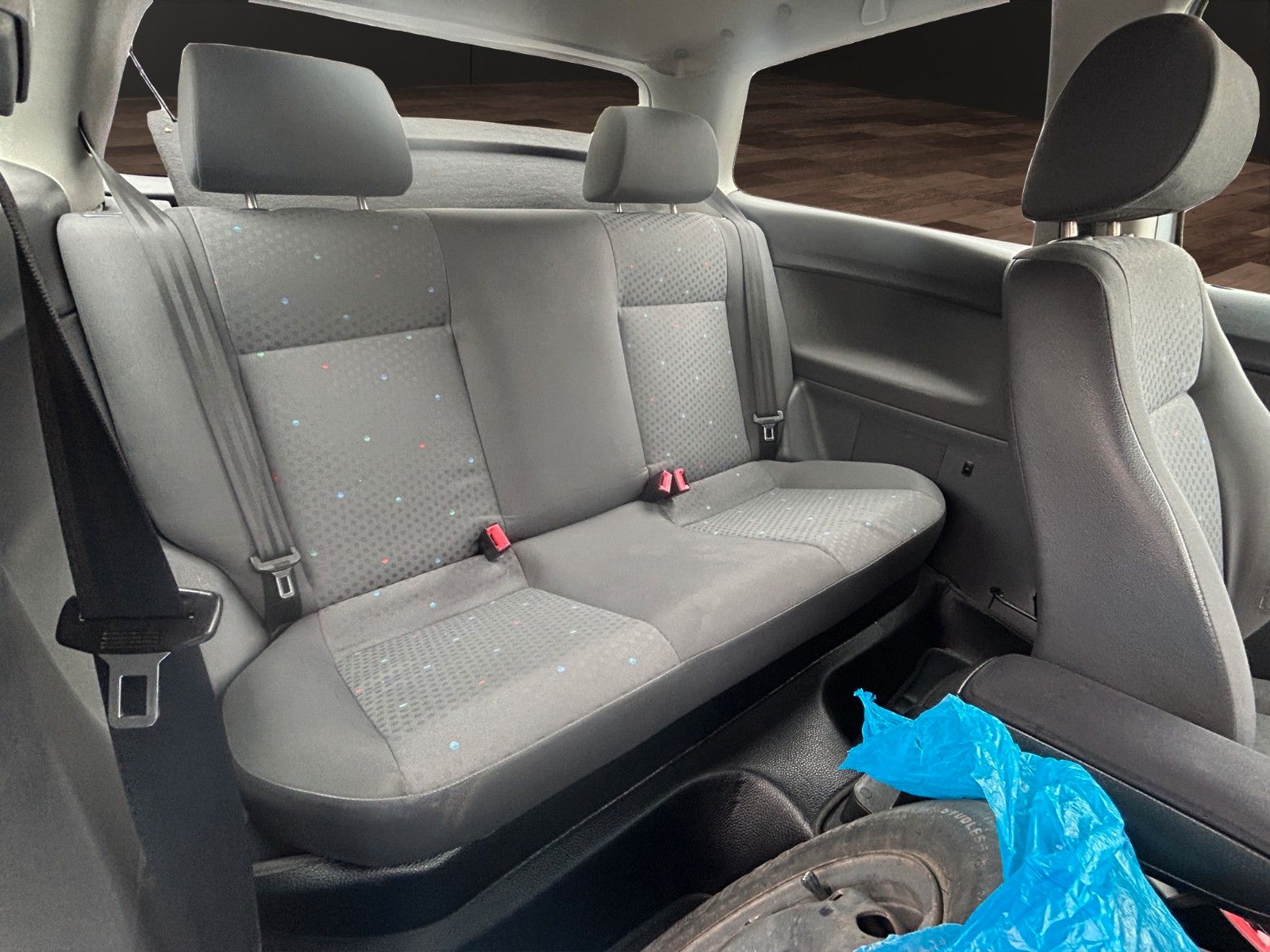 Fahrzeugabbildung Volkswagen Polo 1.2 47kW Trendline Klima/Sport Paket