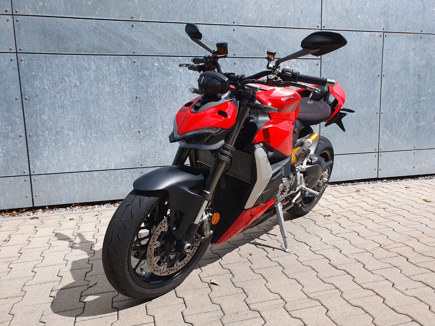 Fahrzeugabbildung Ducati Streetfighter V2