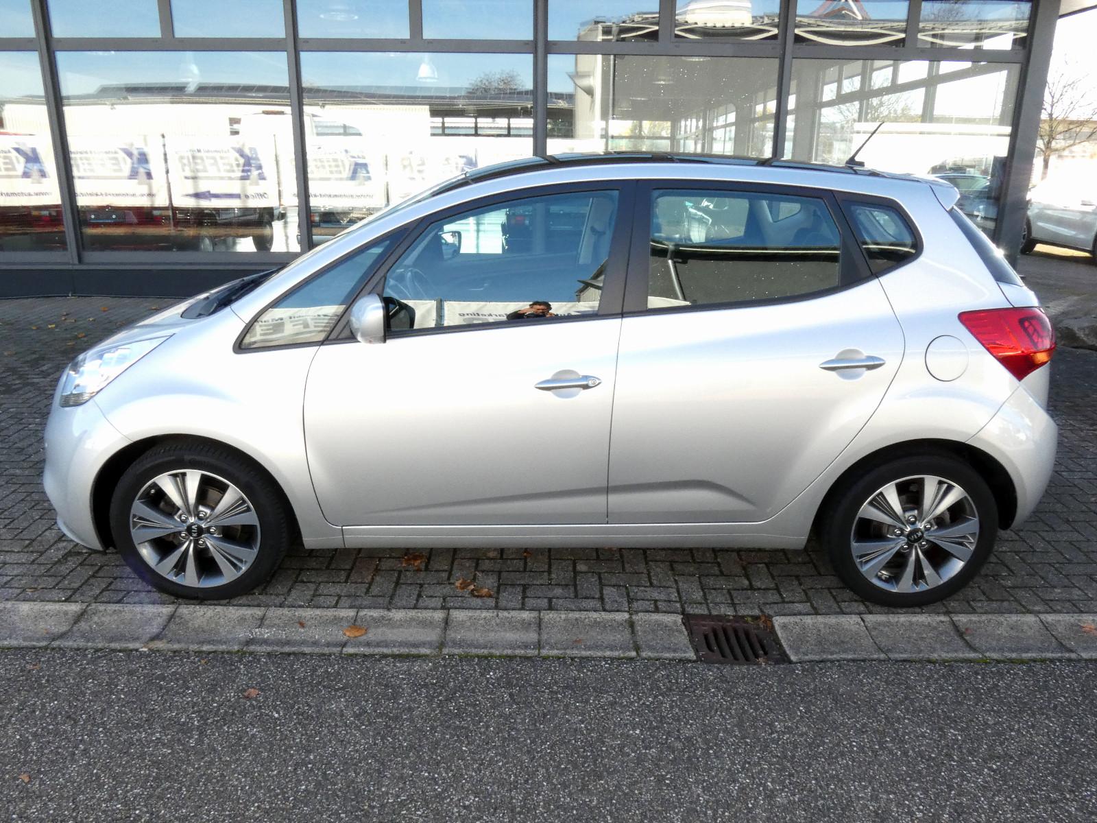 Kia Venga 2015 — photo 5