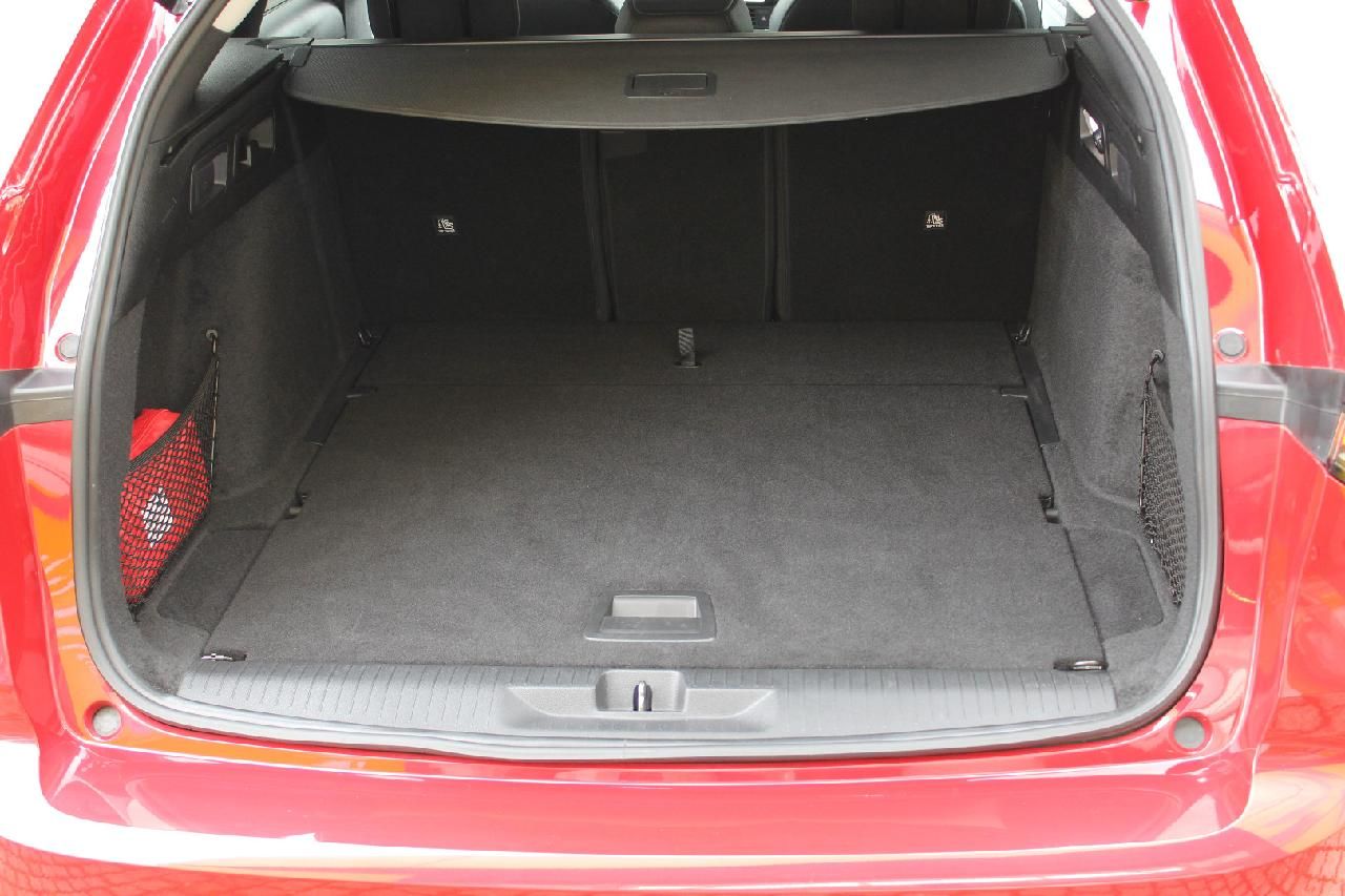 Fahrzeugabbildung Opel Astra ST 1.2T Elegance