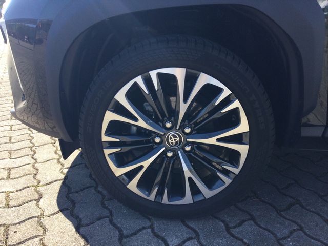 Yaris Cross 1.5 Hybrid AWD-i Adventure