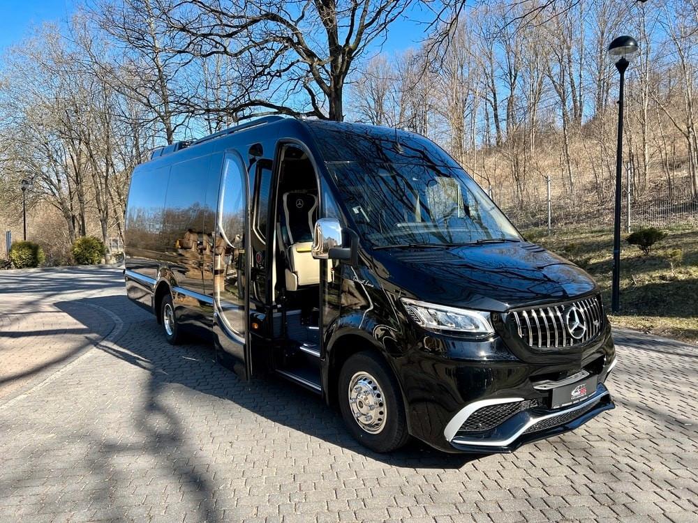 Mercedes-Benz Cuby Sprinter 519 CDI | 19+1+1 | Deepened boot