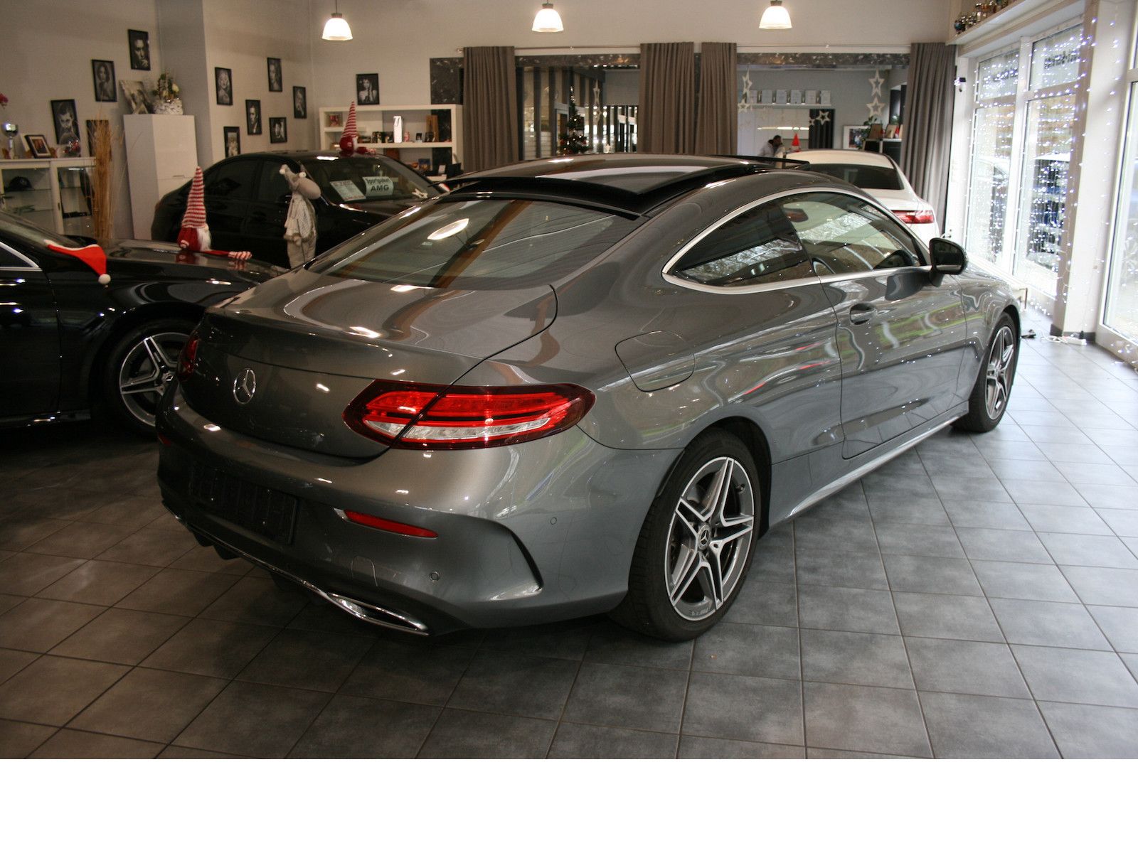 Fahrzeugabbildung Mercedes-Benz C 300 d Coupe AMG *Pano-Dach*Totw.*Multibeam.*Am