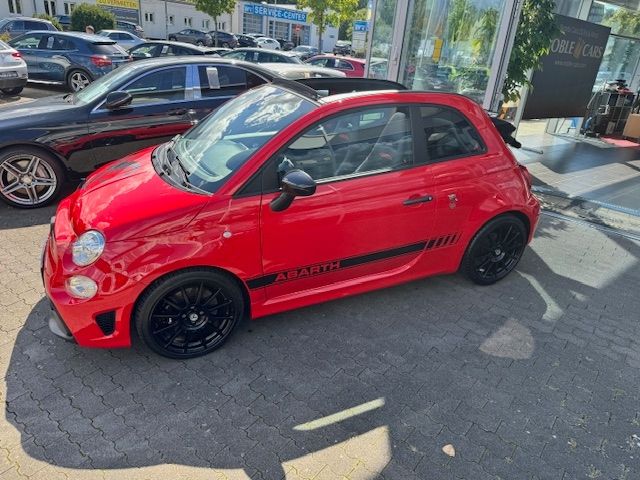 Fahrzeugabbildung Abarth 595C  Esseesse Estetico BEATS AKRAPOVIC