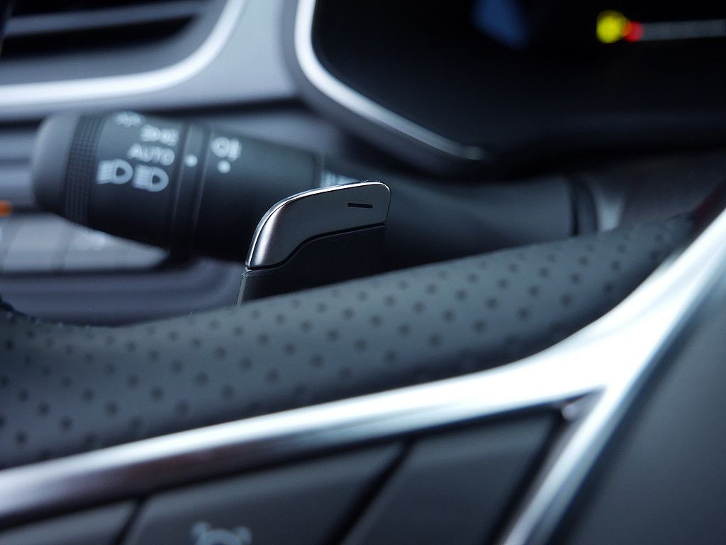 Fahrzeugabbildung Renault Captur Techno TCe 140 EDC Mild Hybrid