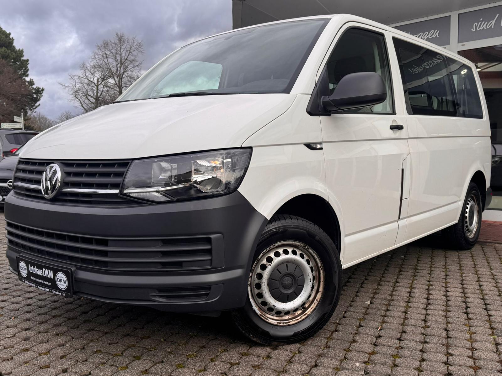 Volkswagen T6 Transporter Kombi/8-Sitze/TÜV Neu