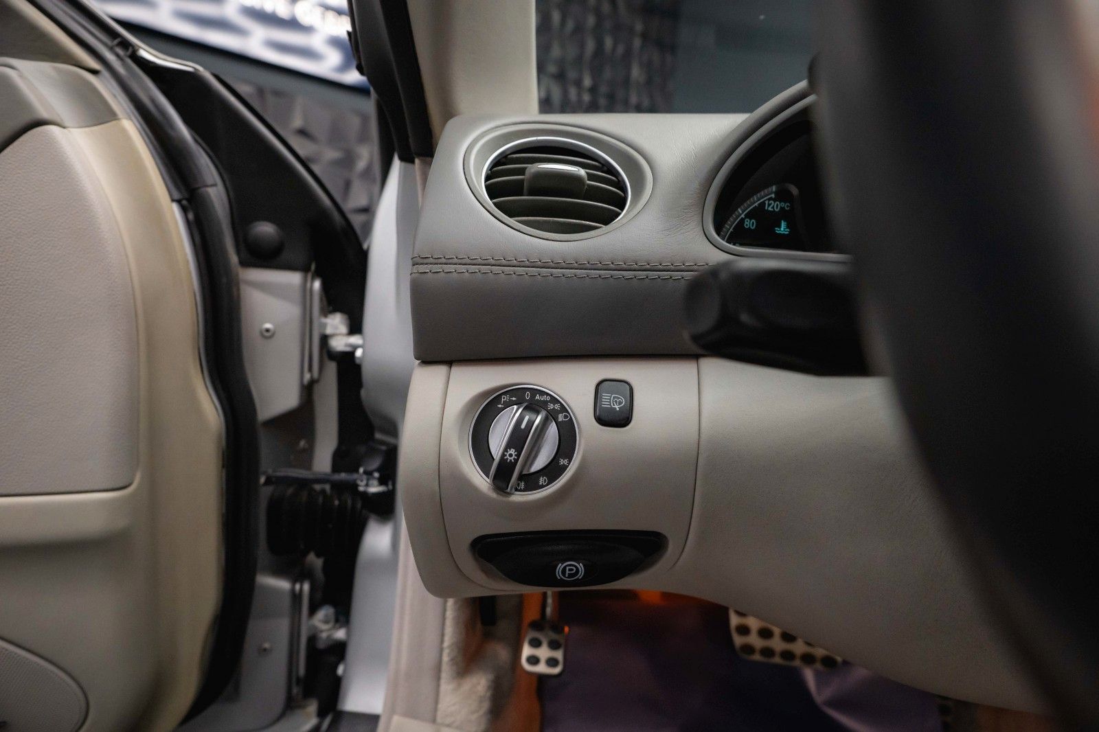 Fahrzeugabbildung Mercedes-Benz SL 500 AMG Paket *Facelift*ABC Sport*TÜV NEU*