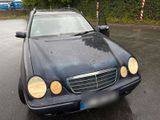 Mercedes-Benz Mercedes W210 E220CDI AHK- TÜV - Mercedes-Benz E 220 aus 2001