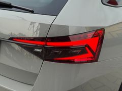 SKODA Superb Combi 2.0 TDI Sportline DSG SKODA Superb Combi 2.0 TDI Sportline DSG