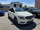 Mercedes-Benz B 200*NAVI*SHZ*PDC*TEMPO*LED*PANO - Mercedes-Benz B 200 mit Benzin-Antrieb: Navigationssystem