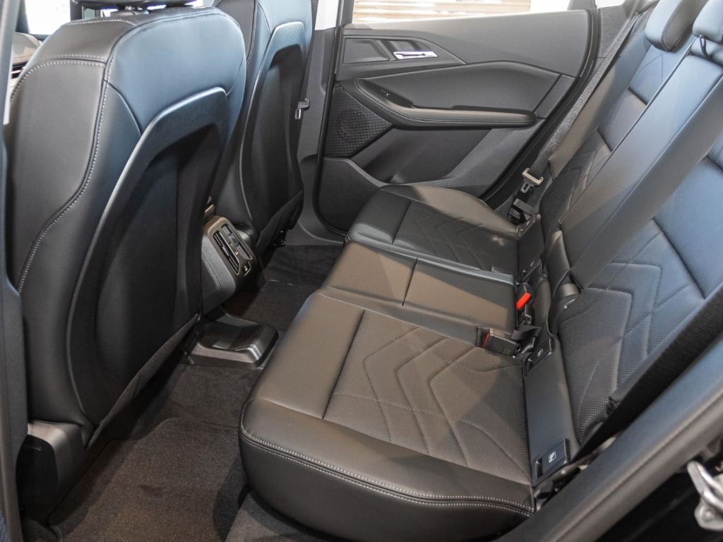 BMW 218 - Bild 11