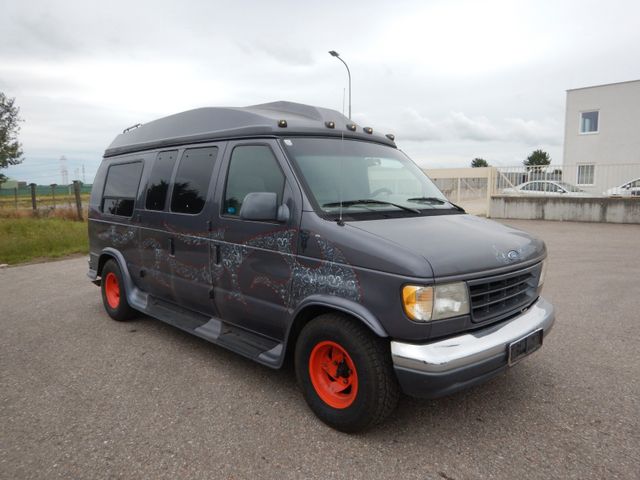 Ford Econoline E-150