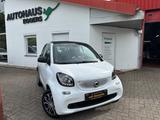 Smart ForTwo fortwo coupe Basis 52kW/AUT/SHZ/NAVI - Smart Gebrauchtwagen in Lübeck