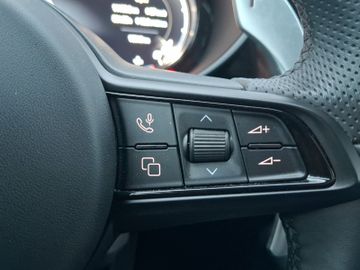 Alfa Romeo Giulia Veloce 2.0 Turbo 16V Q4 Kam.+KeyLess+SHZ