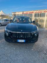 Maserati Levante V6 AWD Granlusso - Maserati Levante GRANLUSSO mit Benzin-Antrieb