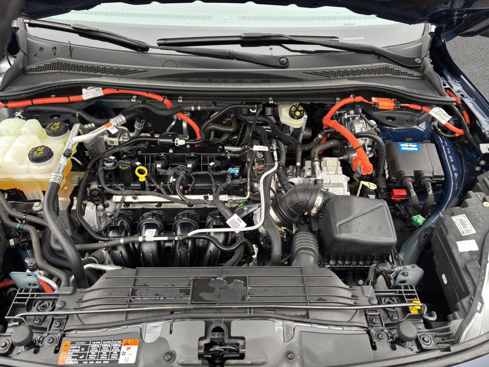 Fahrzeugabbildung Ford Kuga Plug-In Hybrid Cool & Connect