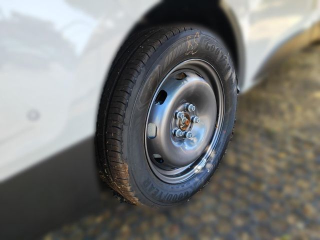 NISSAN Primastar (Bild 10 von Array)