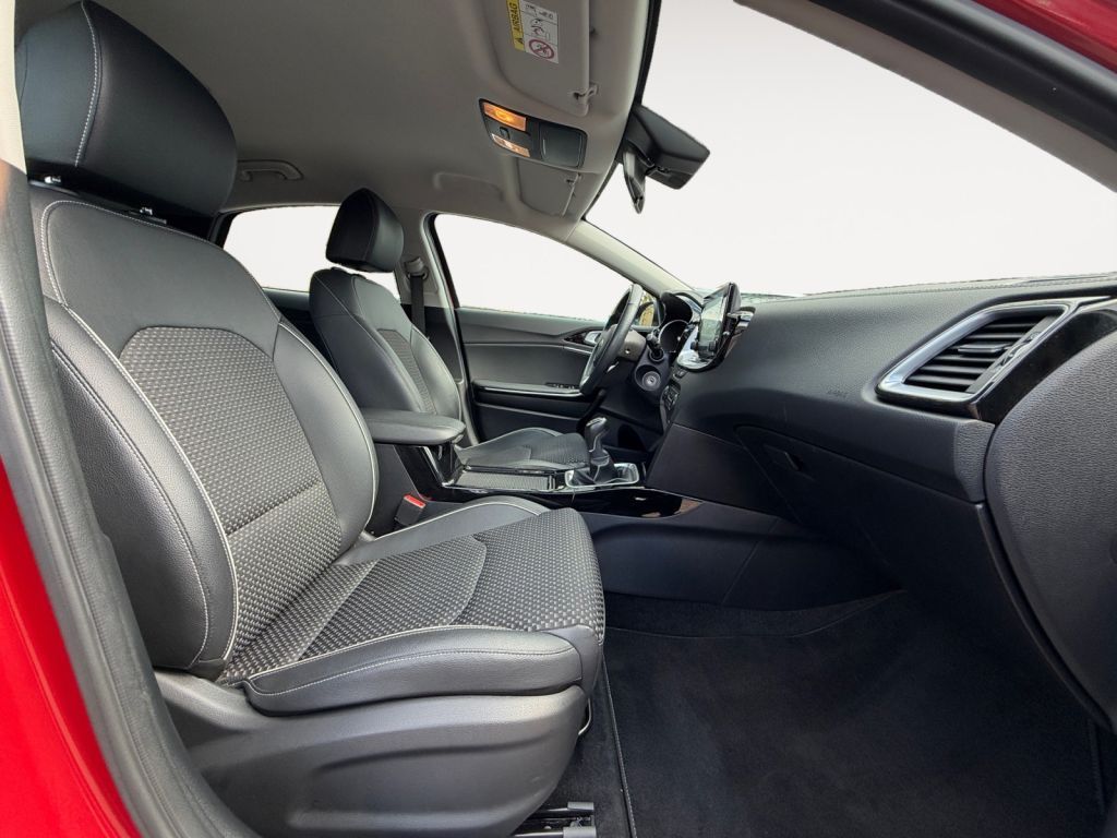 Fahrzeugabbildung Kia XCeed 1.0 T-GDI OPF VISION