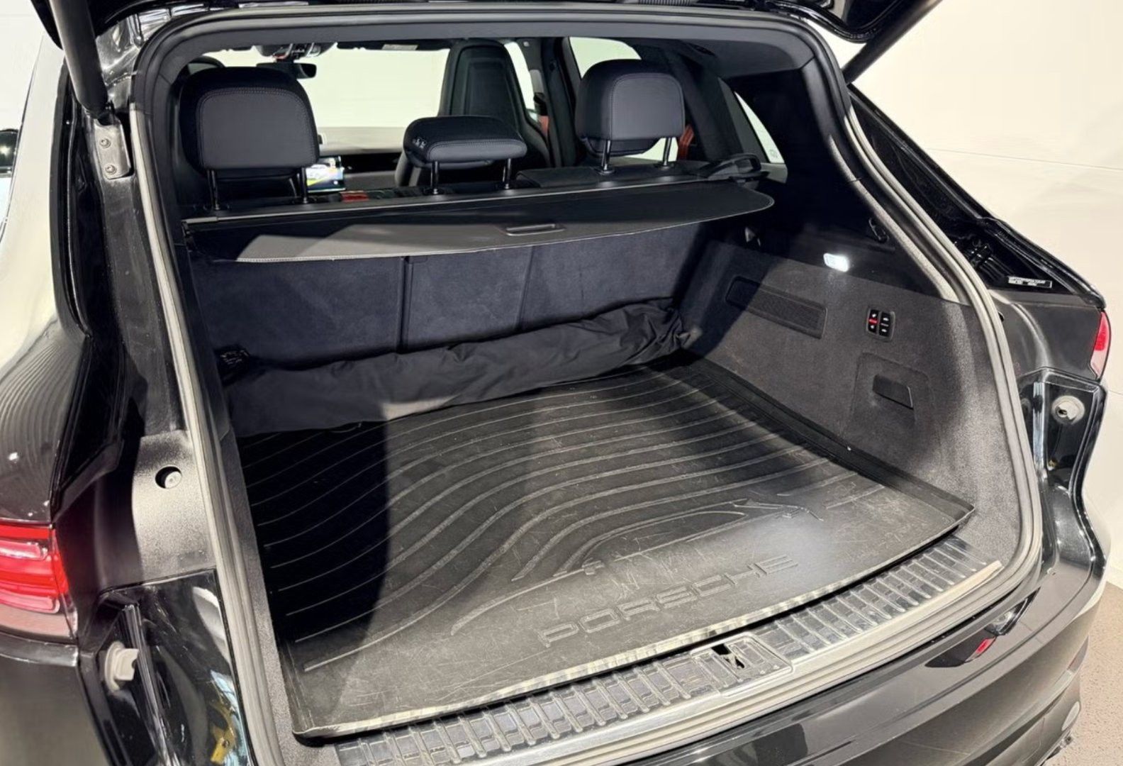 Porsche Cayenne E-Hybrid Platinum Edition 360°PANO*AHK foto 24