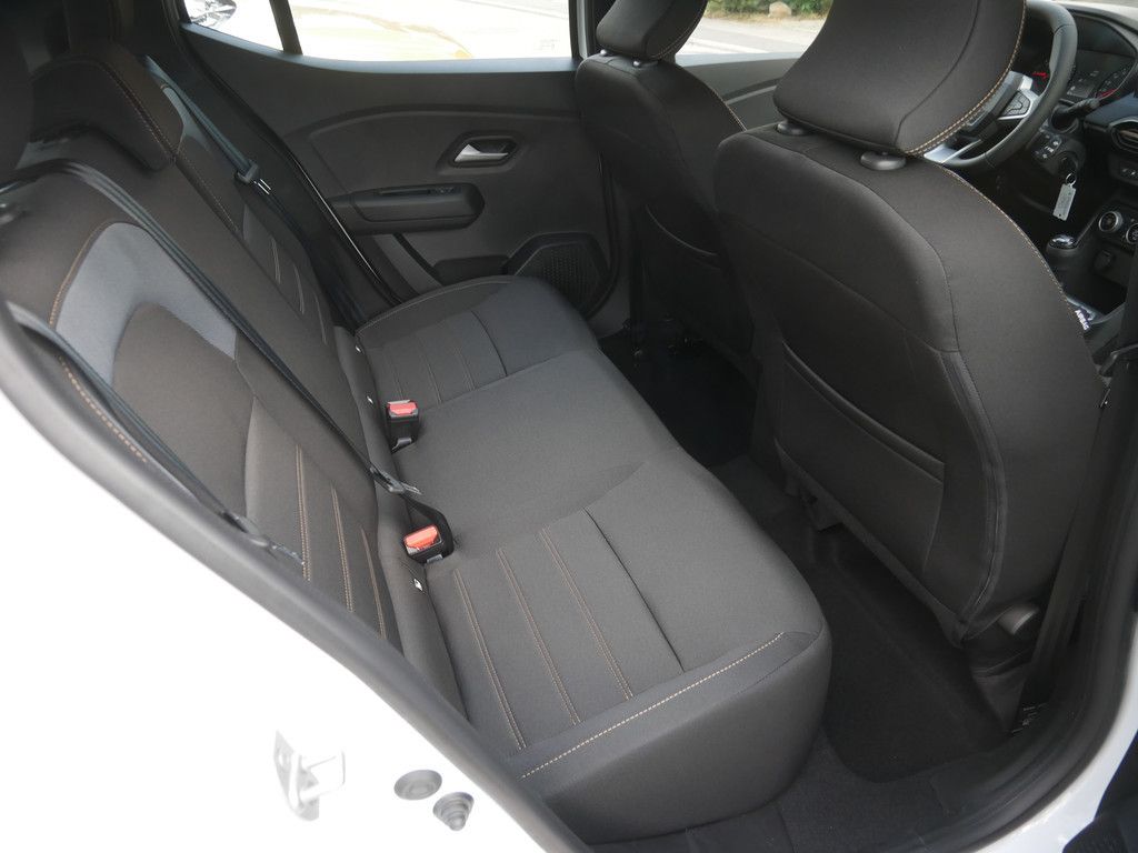 Fahrzeugabbildung Dacia Sandero Stepway Expression TCe 110