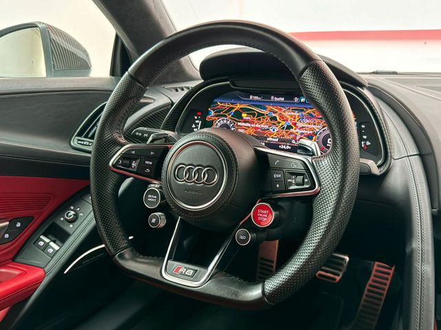 Audi R8*Coupe*5.2 FSI V10 Plus*Quattro* Keramik*B&O*