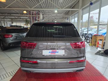 Audi Q7 - 6
