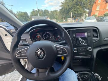 Renault Megane - 9