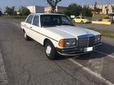 Mercedes-Benz Mercedes-benz 200 SERIE 230 UNICO PROPRIETARIO - gebrauchte Mercedes-Benz 230 aus dem Jahr 1980
