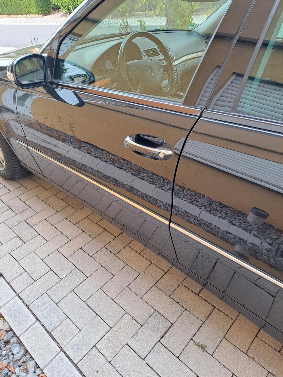 Mercedes-Benz E280 2005 — photo 11