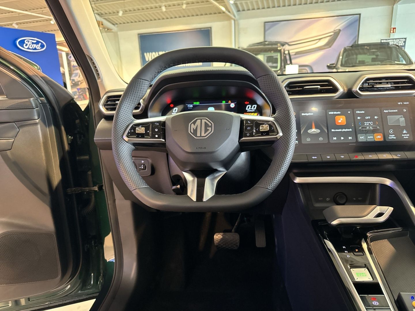 Fahrzeugabbildung MG ZS Hybrid+ LUXURY AT MY25 TOP FINANZ* Navi 360 C