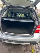 Mercedes-Benz ML 280 CDI 4MATIC - - Mercedes-Benz ML 280 mit Diesel-Antrieb