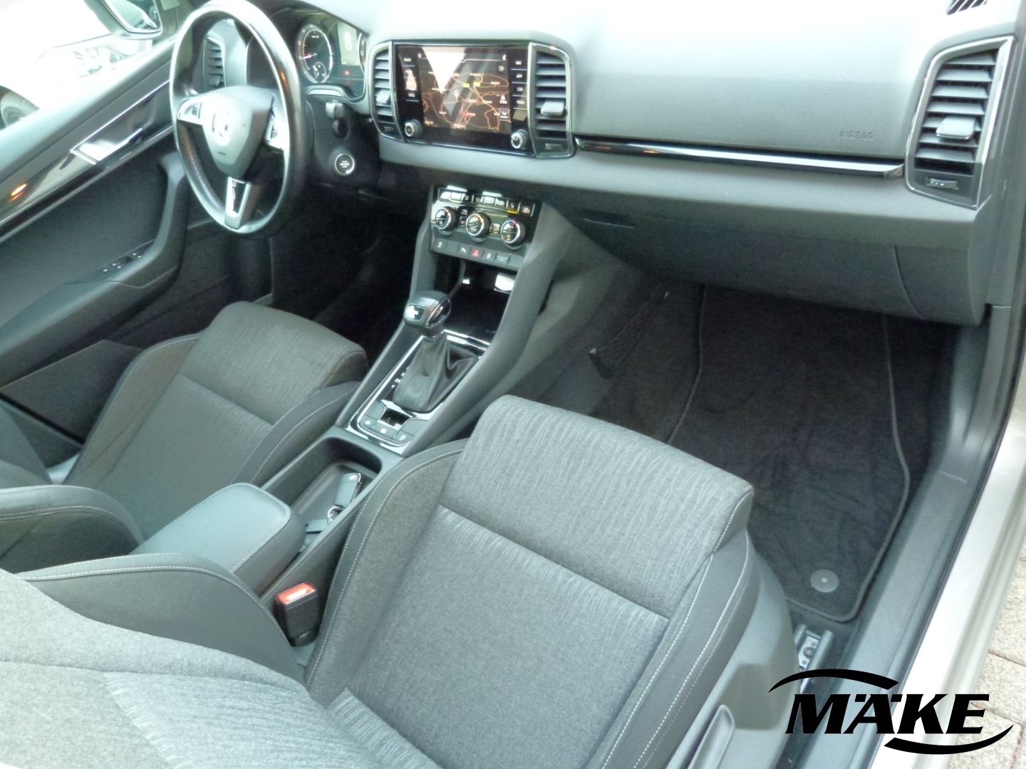 Karoq 1.5 TSI, AHK, LED, Navi, SHZ, El. Heckklap