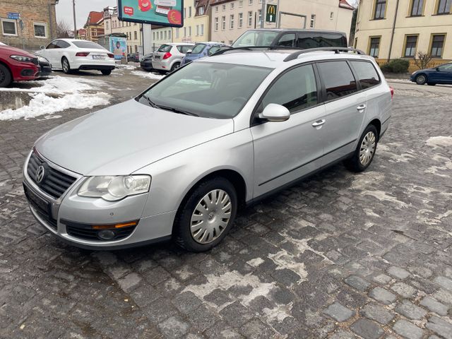 Volkswagen Passat Variant*Automatik*Klima*Euro5*PDC*