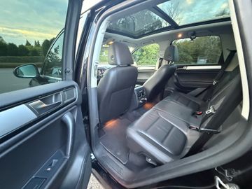Volkswagen Touareg - 8