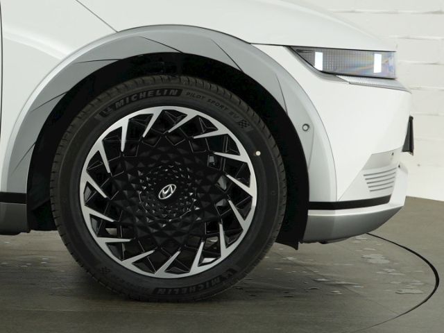 IONIQ 5 UNIQ 77,4kWh ALLRAD+VOLL LED+NAVI+360 GR