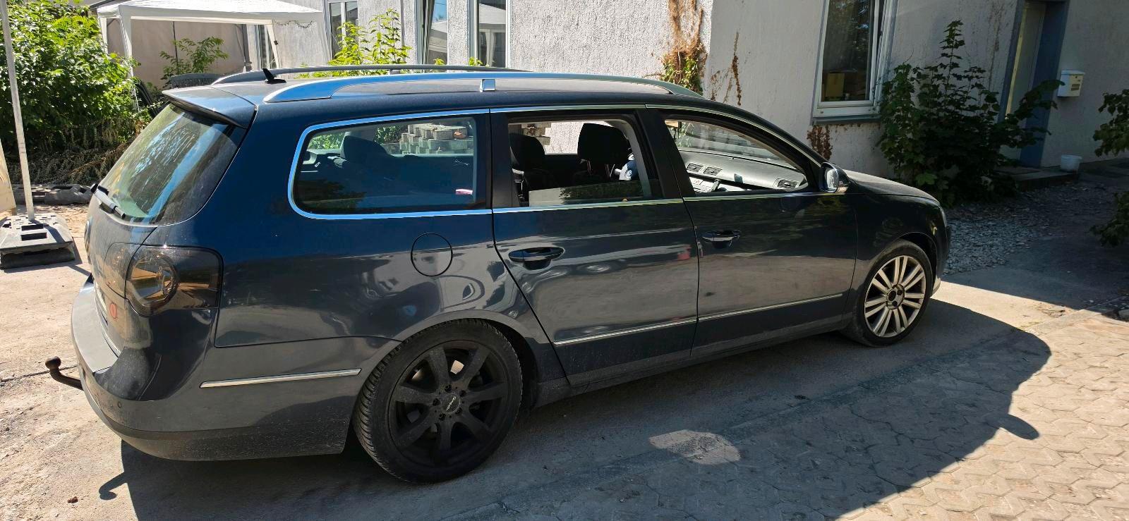 Volkswagen Passat 2005 — rear view