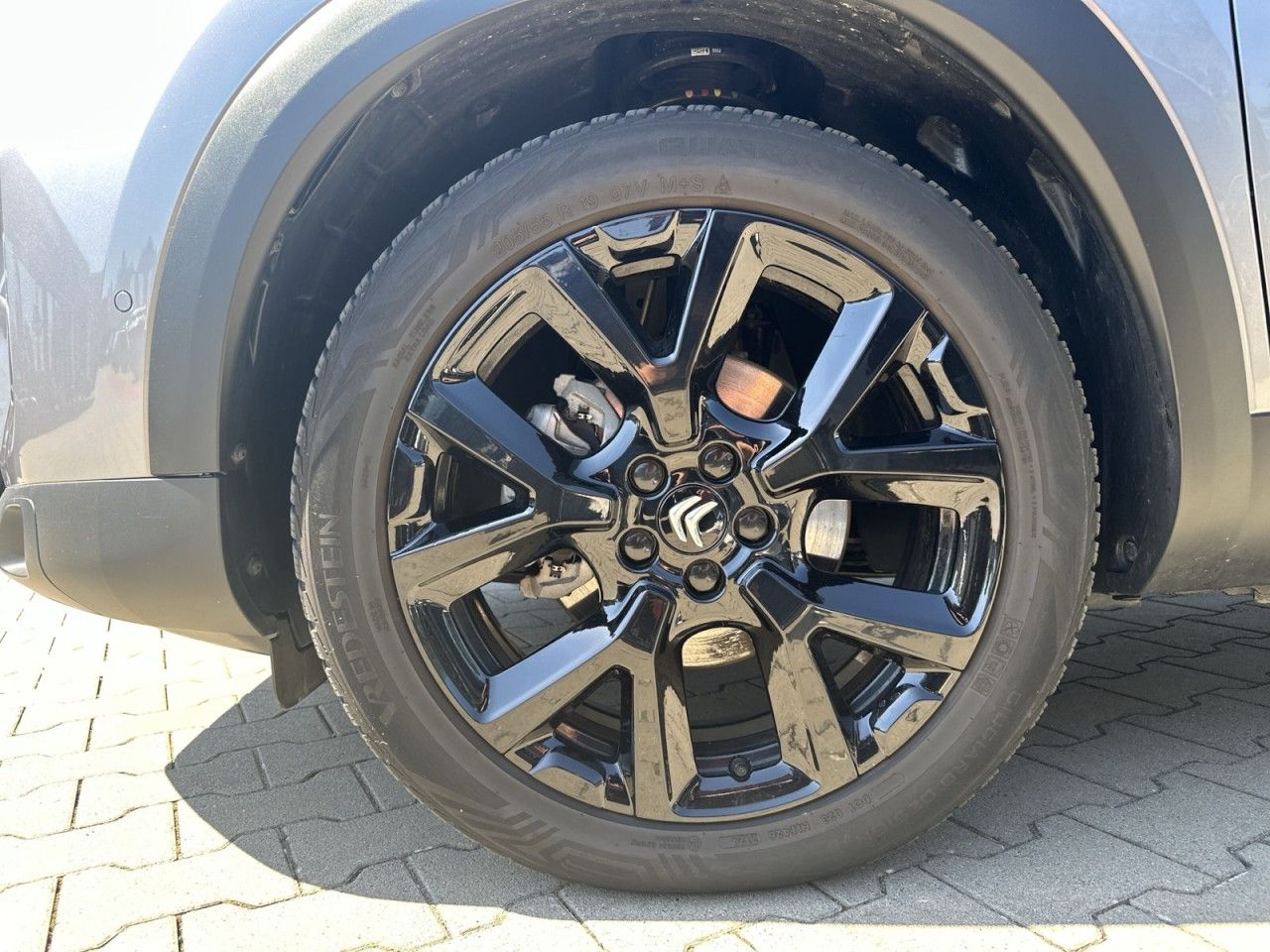 Fahrzeugabbildung Citroën C5 AIRC HYBRID 136 e-DSC6 e-SERIES* - mit KI generiert/bearbeitet